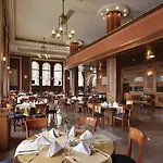 Ramada By Wyndham Trimontium 酒店