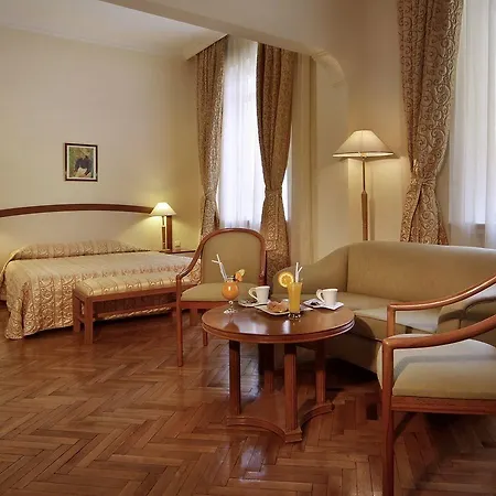 Ramada By Wyndham Trimontium 4*