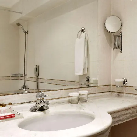 Hotel Ramada Trimontium 4*