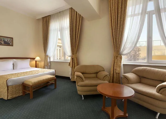 Ramada By Wyndham Trimontium 4*