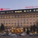 Ramada By Wyndham Trimontium Хотел 4*