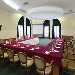 Ramada By Wyndham Trimontium 4*