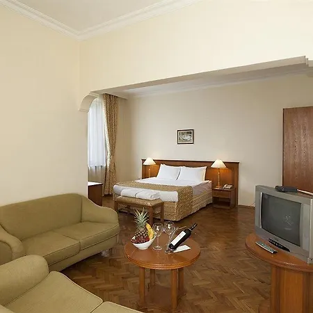 Hotel Ramada By Wyndham Trimontium 4*