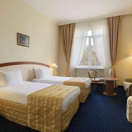 Hotel Ramada By Wyndham Trimontium 4*