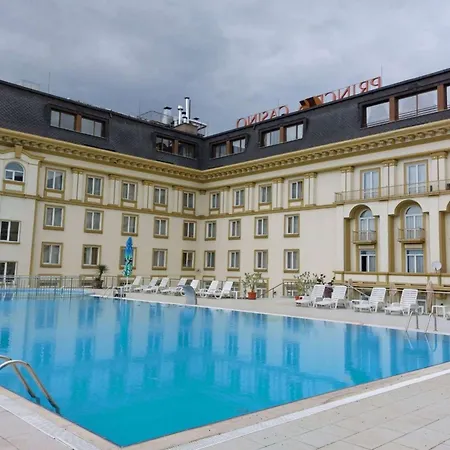 Hotel Ramada By Wyndham Trimontium 4*