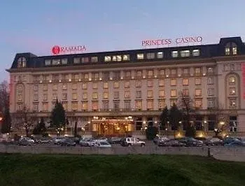 Ramada By Wyndham Trimontium