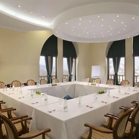 Ramada By Wyndham Trimontium Otel 4*