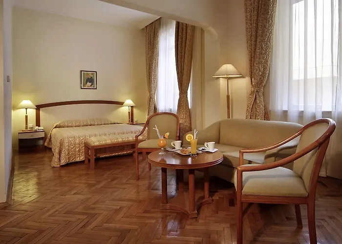 Ramada By Wyndham Trimontium 4*