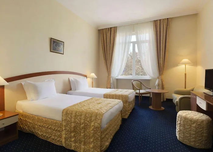 Hotel Ramada By Wyndham Trimontium 4*