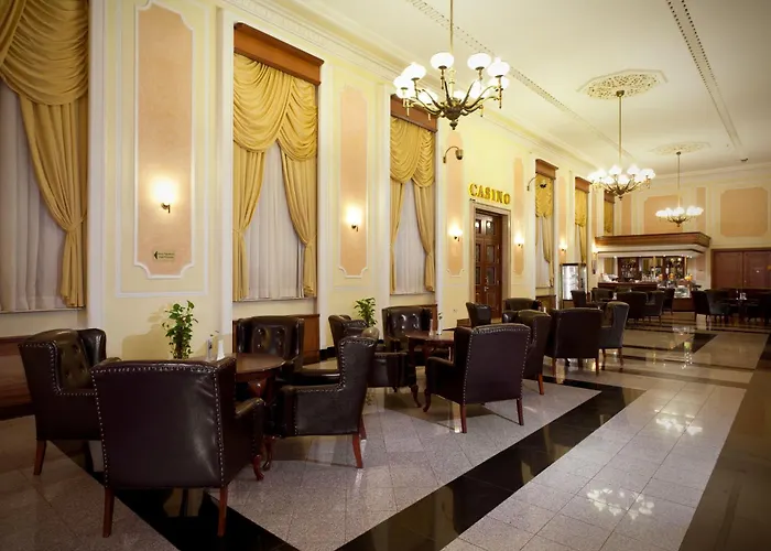 Отель Ramada By Wyndham Trimontium